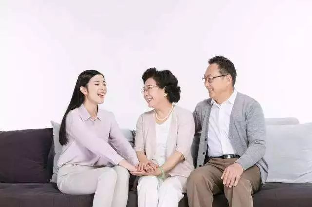 溝通是搭建愛的橋梁、經(jīng)常溝通有益于心理健康