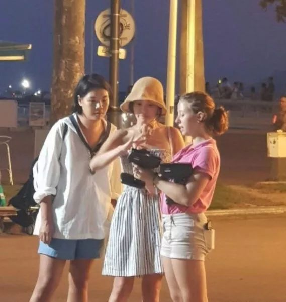 離婚后她像換了個(gè)人,出軌or騙婚,她只字不提