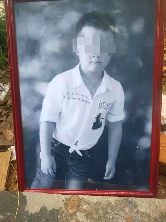 圍觀9歲男孩被殺、一定要教會(huì)孩子這3種求助方式