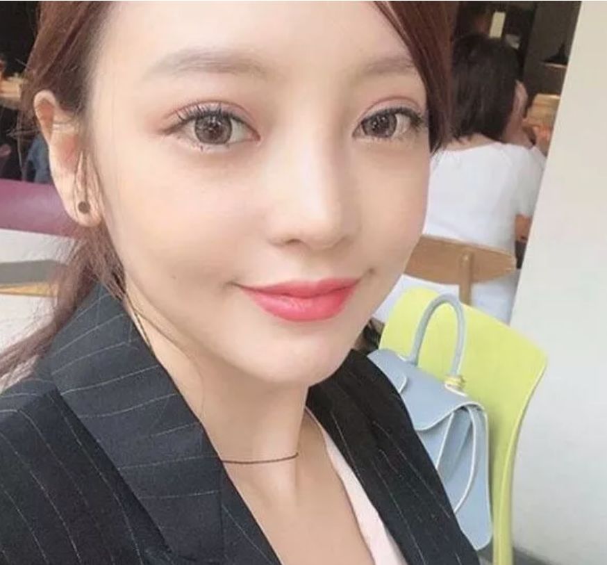 美麗，富有，年少成名，她為何選擇死亡？