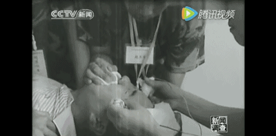 花錢請人虐待自家孩子：不是所有人，都配為人父母
