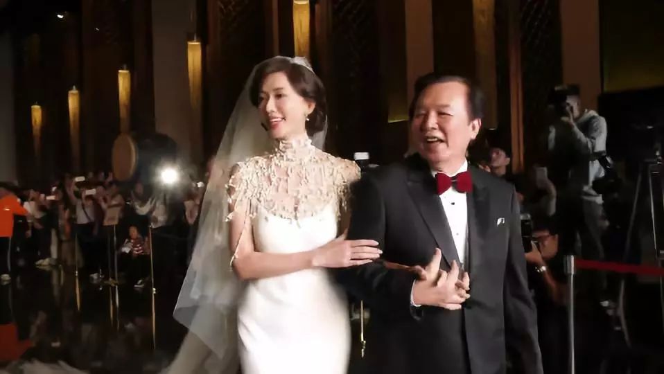 老公，說好補給我的婚戒呢？