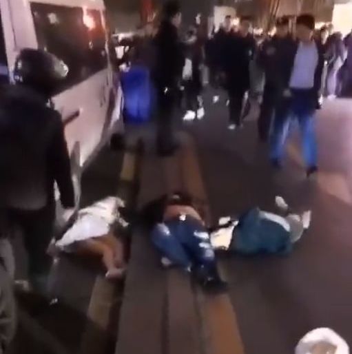 男子跳樓砸死2名女生，家屬披露一個細節(jié)令人痛心