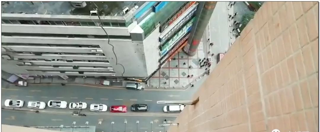 男子跳樓砸死2名女生，家屬披露一個細節(jié)令人痛心