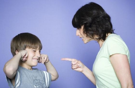 孩子易怒易哭鬧是心理問(wèn)題嗎、該如何調(diào)教？