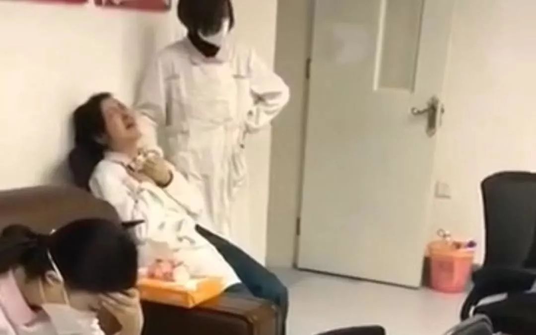 武漢醫(yī)務(wù)工作者崩潰大哭，神經(jīng)崩潰的9種前兆你有嗎？