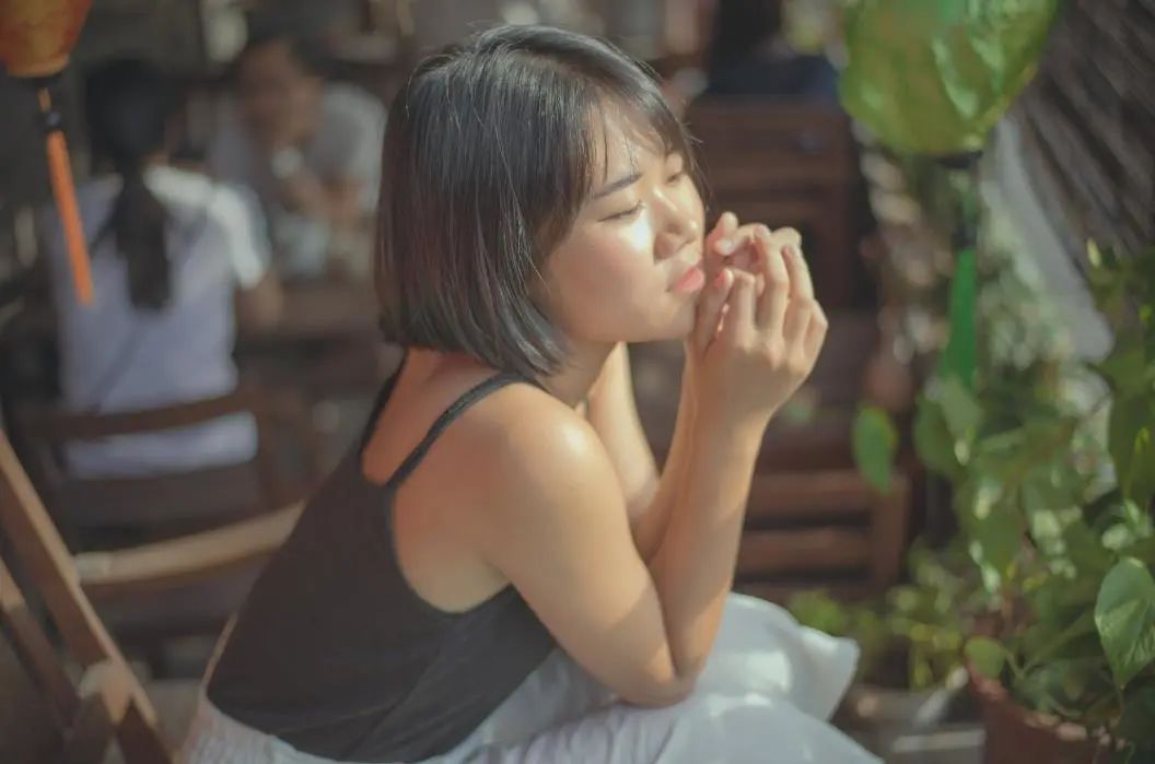 高情商的男人，怎樣才能讓女人主動聯(lián)系你