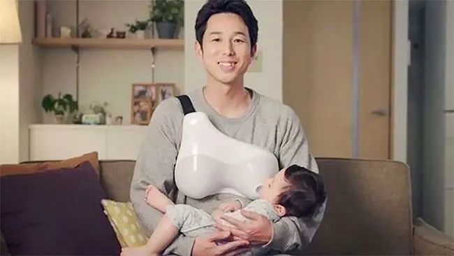 男人的乳頭，能用來「父乳喂養(yǎng)」嗎？