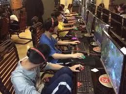 有多少男人都背著女朋友約其他男人