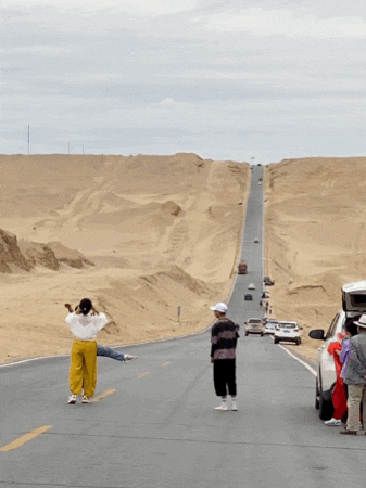 網(wǎng)紅公路拿命拍照，女孩天臺(tái)玩“死亡游戲”為什么我孩子追捧網(wǎng)紅