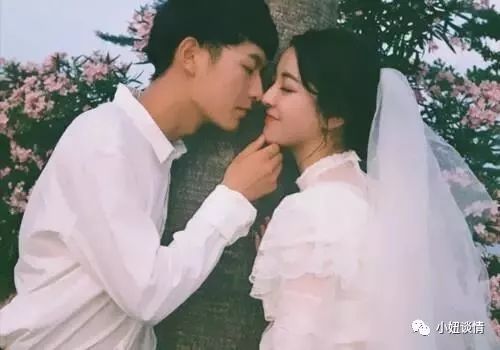 男人也需要鼓勵(lì)，但不是贊揚(yáng)