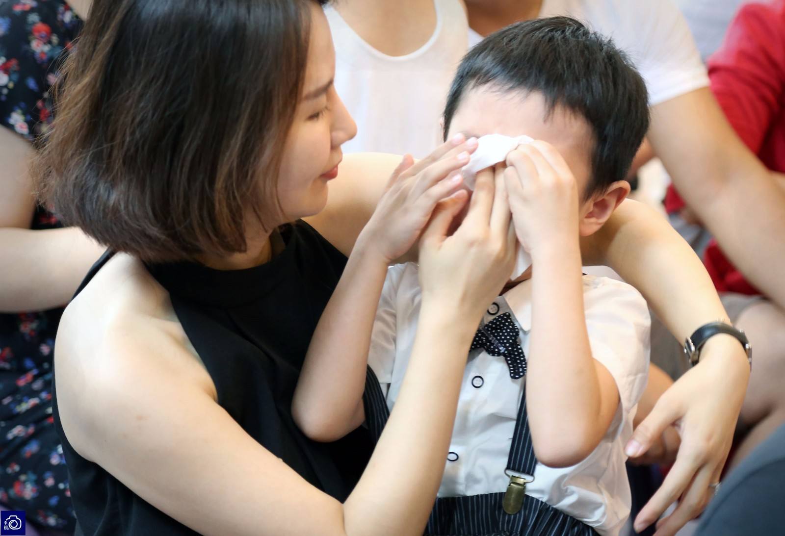 孩子哭鬧該怎么辦？
