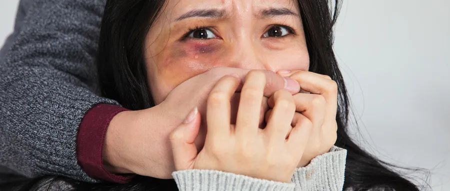 網(wǎng)紅拉姆被前夫家暴致死，女性受到毆打何時(shí)止