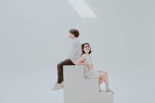 逗女生開心的幽默套路-撩女生開心的幽默笑話