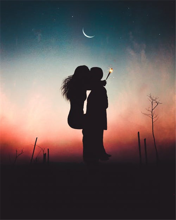怎么吸引女生主動(dòng)找你聊天-讓女生主動(dòng)找你聊天的方法