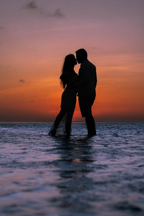 老公給老婆最溫暖的話-能讓老婆感動(dòng)流淚的話