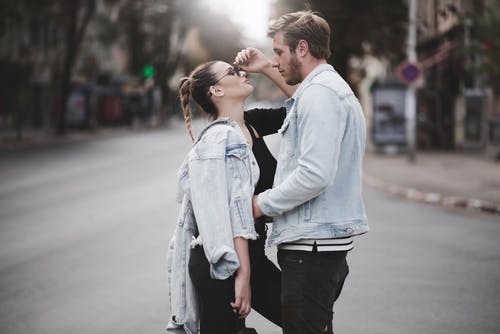 男女離婚后誰過得慘?離婚三個月后男女心理