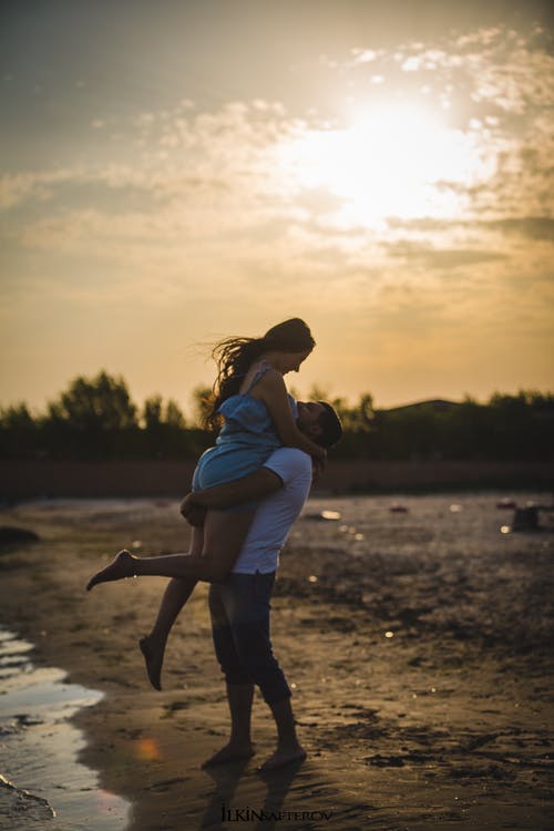 求老婆原諒的感動(dòng)的話?挽留老婆的話真實(shí)點(diǎn)