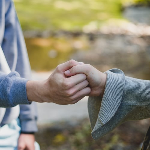 怎樣熬過背叛的痛苦?如何放下被背叛的痛苦