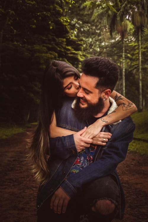 婚內(nèi)出軌怎么認(rèn)定?婚內(nèi)出軌離婚怎么處理
