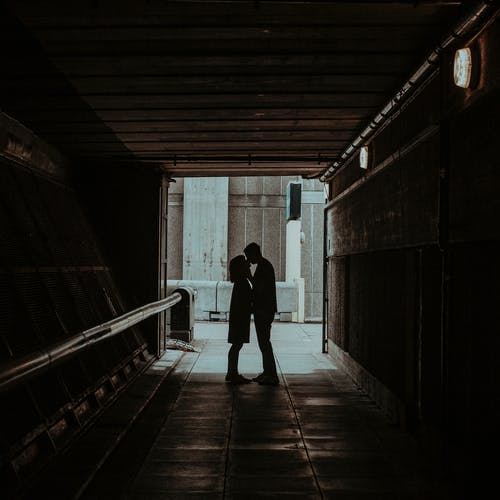 挽回男朋友最有感覺(jué)的話-最快挽回一個(gè)男人的方法