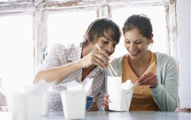 婚姻最真實的溫度不在臥室而在餐桌