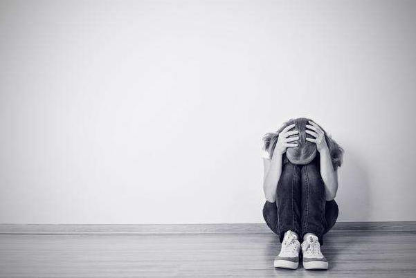 請(qǐng)不要暴力對(duì)待抑郁癥患者
