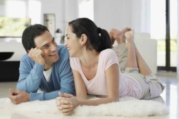 婚姻中距離真的能產(chǎn)生美