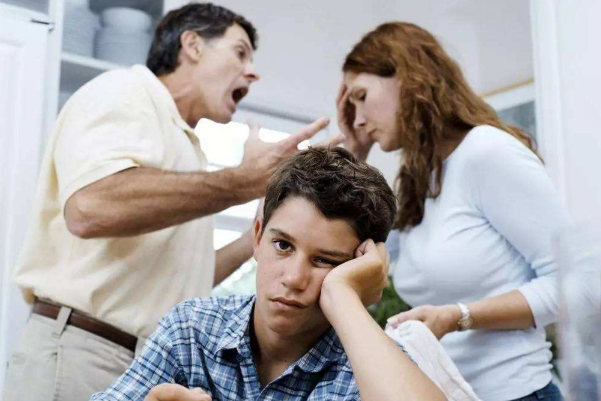 婚姻中再生氣也不要說傷男人自尊的話