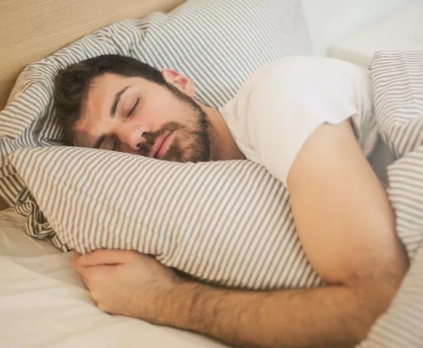 “八小時睡眠論”竟然是假的？