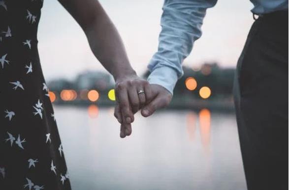 決定你應(yīng)不應(yīng)該和他/她結(jié)婚的品質(zhì)有哪些？