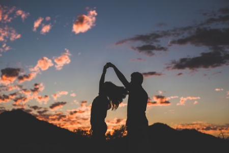 測(cè)你們是如何看待這份感情的