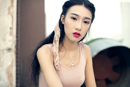 測試你哪面最假？