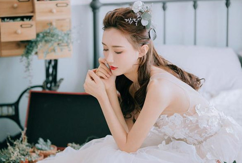 朋友圈中你會(huì)成為晚婚晚育的那個(gè)人嗎？