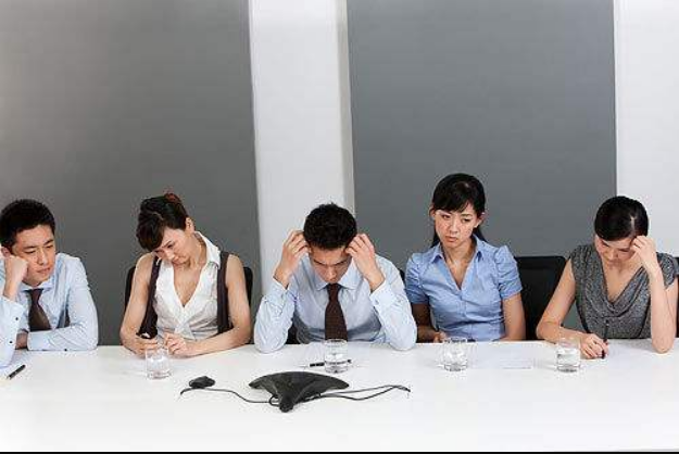 你在公司上班很累嗎