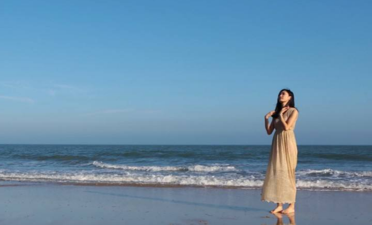 當(dāng)人生低谷時(shí),去看看大海吧