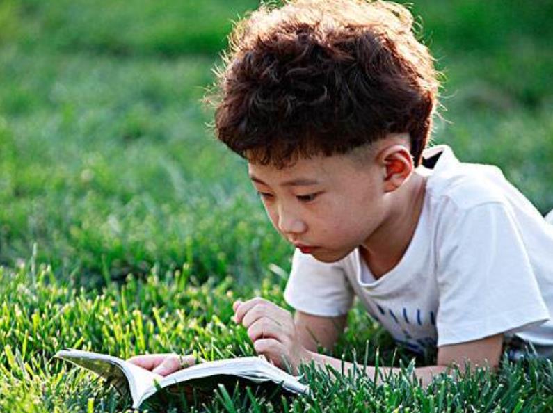 那些跑得慢的孩子往往跑得更遠(yuǎn)