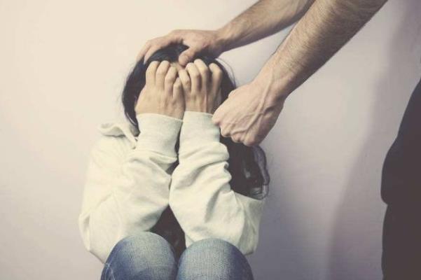 女性被強奸的時候為什么不反抗