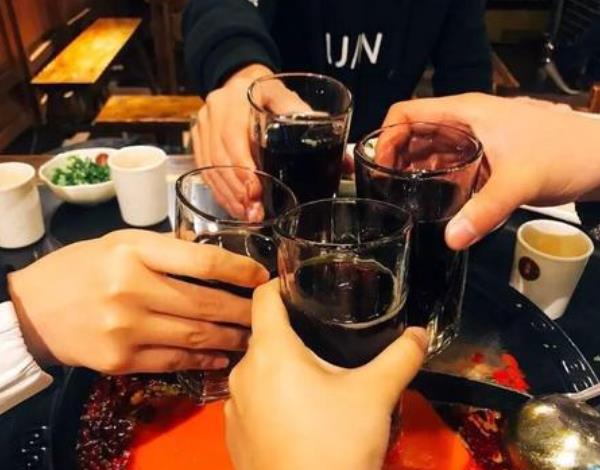 如何逃離酒桌文化？