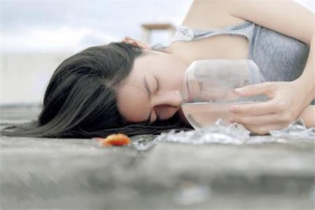 測(cè)試戀愛(ài)中你有何弱點(diǎn)