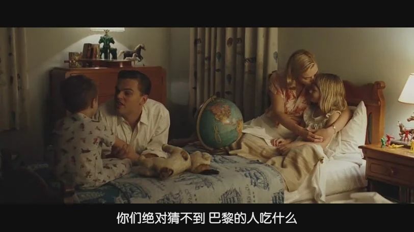 埋葬愛(ài)情的婚姻大多沒(méi)有愛(ài)情，只有荷爾蒙的腥臊氣
