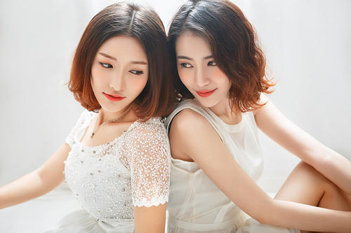 男人的性心理分析：老公當(dāng)著我的面調(diào)戲我閨蜜