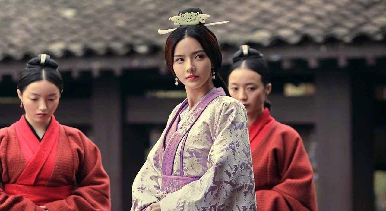 女人階梯式上升：都有人性潛規(guī)則