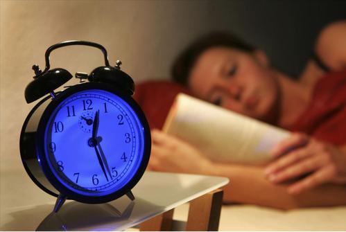 睡眠障礙：經(jīng)常失眠的原因及解決辦法