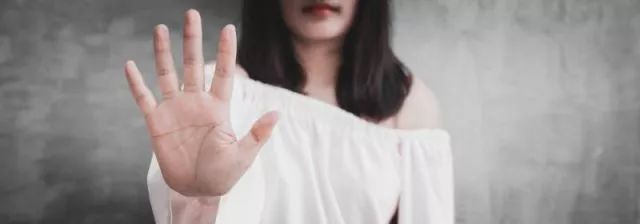 婚姻末日四騎士，批評(píng)、防衛(wèi)、不理不睬、輕蔑