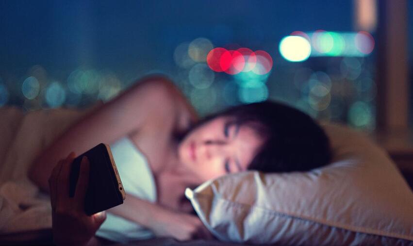 習(xí)慣性失眠不妨試試這個(gè)方案，可能比藥管用