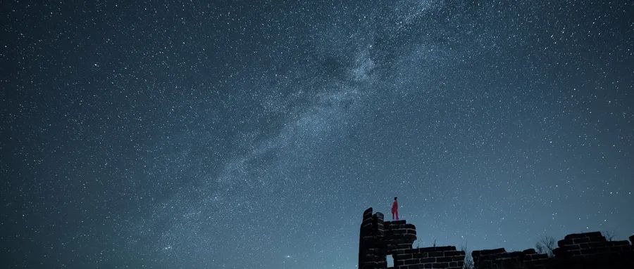 愛(ài)是那么地困難，因?yàn)槟銦o(wú)法允許別人自由存在