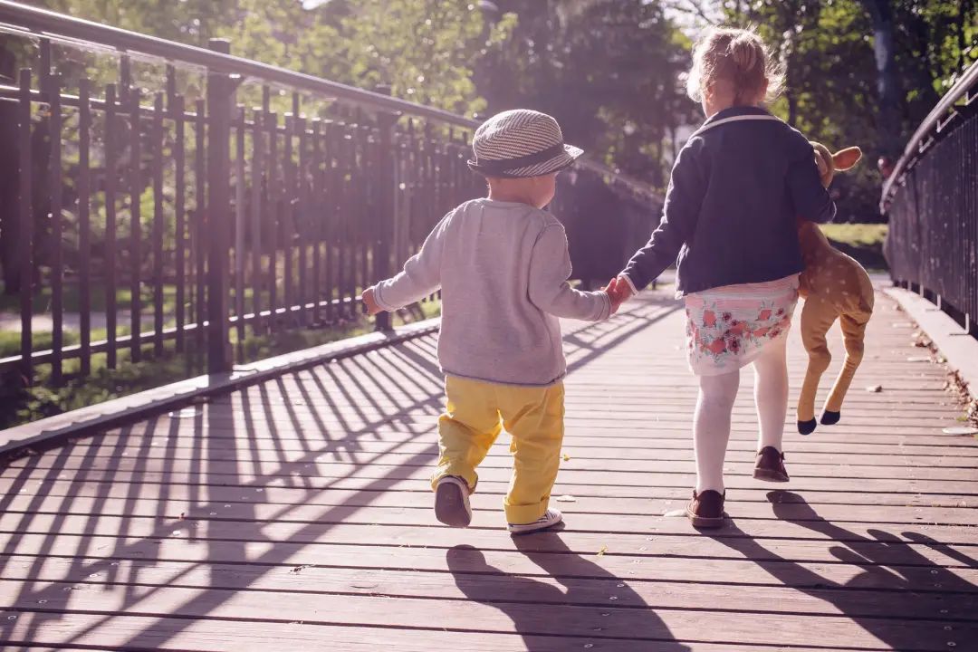 育兒心理：給孩子立規(guī)矩就是壓抑天性