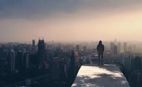 虐童事件頻發(fā)，當(dāng)校園霸凌來(lái)自老師該怎么辦？