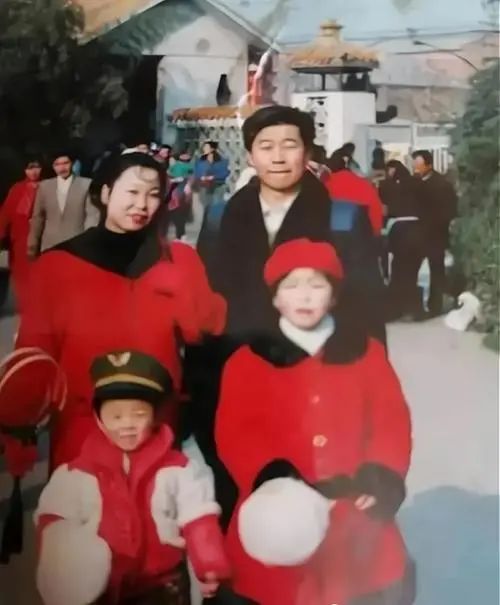 基因和環(huán)境哪個對人影響更大？